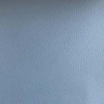 Leather sample S5039, light blue, smooth finish, displaying a consistent tone and subtle repeating grain pattern for Rugiano indoor rugs.